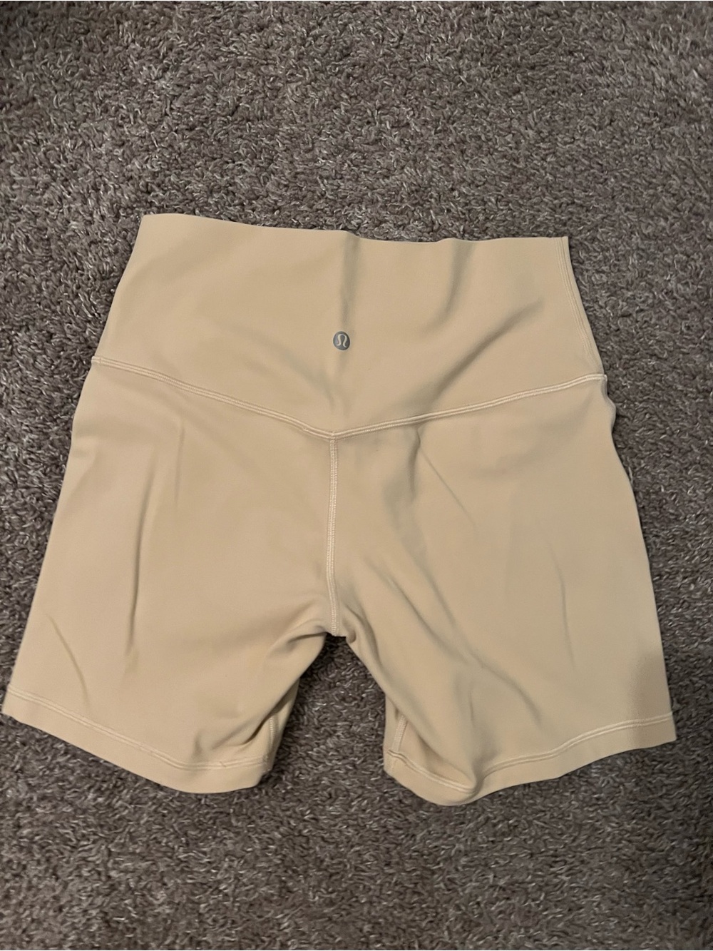 Lululemon Align High-Rise Shorts 6in Size 6 Cream